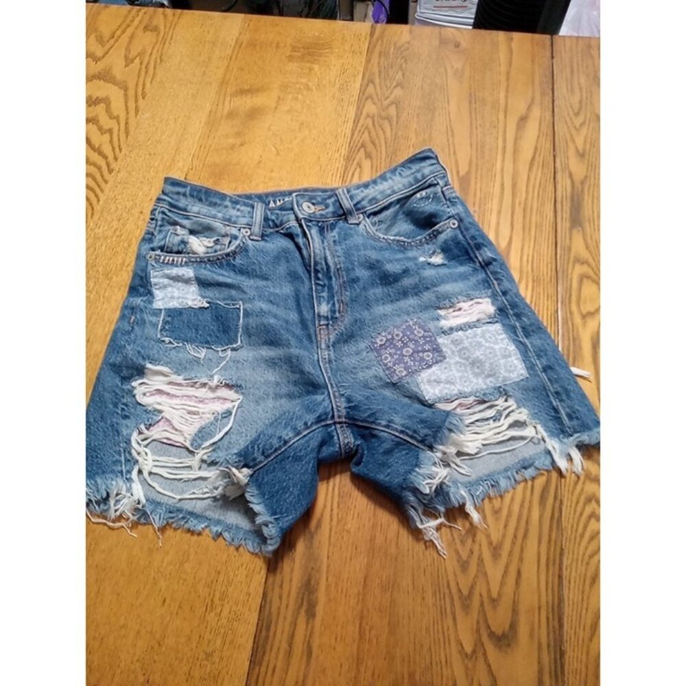 AMERICAN EAGLE Jeans Shorts Womens 2 BLUE HIGHEST RISE BAGGY Used Ripped Holes